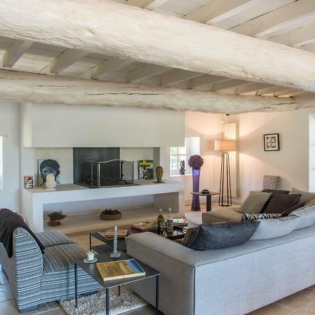 Bed and Breakfast Domaine De Fontbelle Graveson Exterior foto