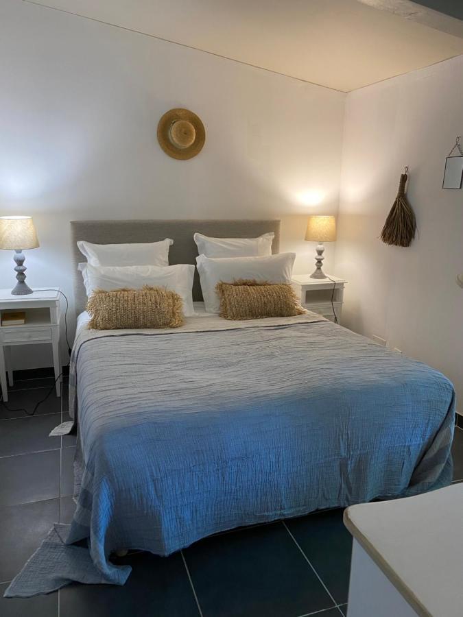 Bed and Breakfast Domaine De Fontbelle Graveson Exterior foto