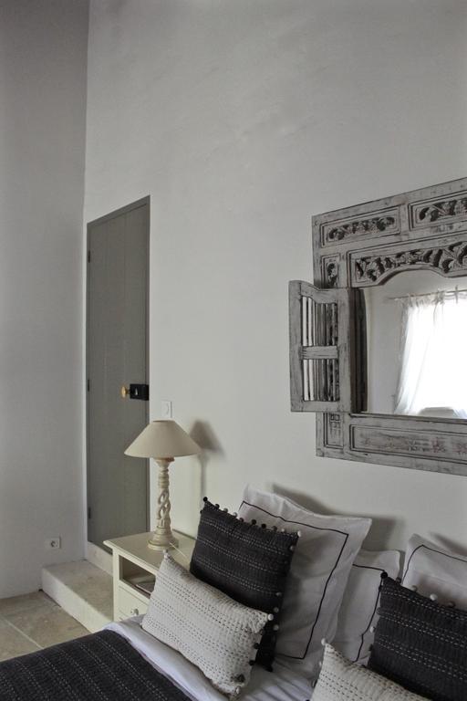 Bed and Breakfast Domaine De Fontbelle Graveson Exterior foto