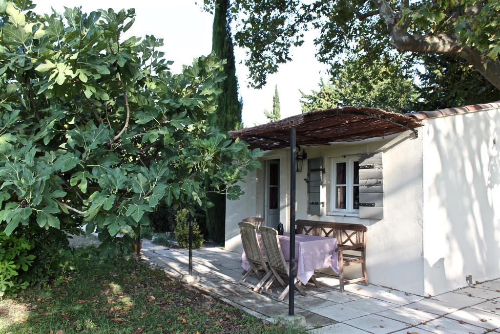 Bed and Breakfast Domaine De Fontbelle Graveson Exterior foto