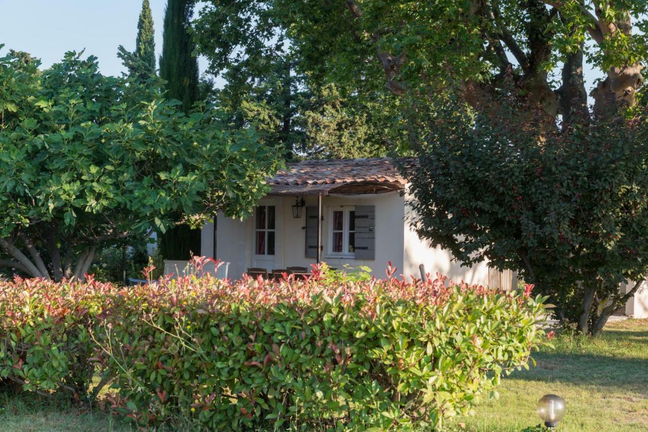 Bed and Breakfast Domaine De Fontbelle Graveson Exterior foto