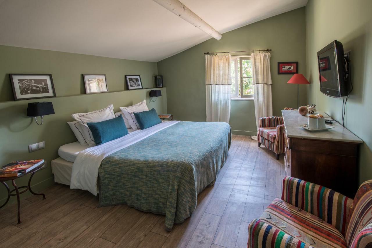 Bed and Breakfast Domaine De Fontbelle Graveson Exterior foto