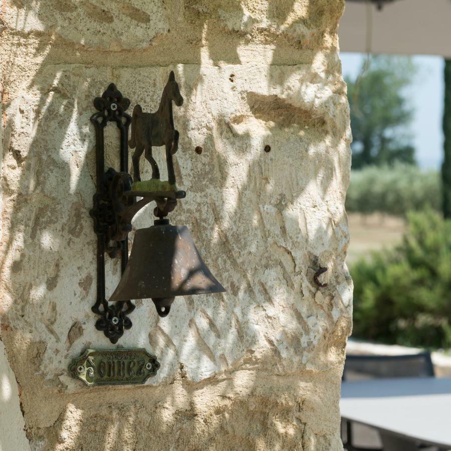 Bed and Breakfast Domaine De Fontbelle Graveson Exterior foto
